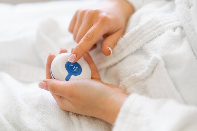 Appareil iot appel malade pour ehpad et établissement de santé