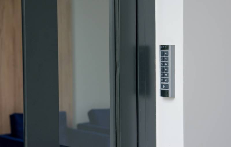 Installation de contrôle d'accès en entreprise Marseille